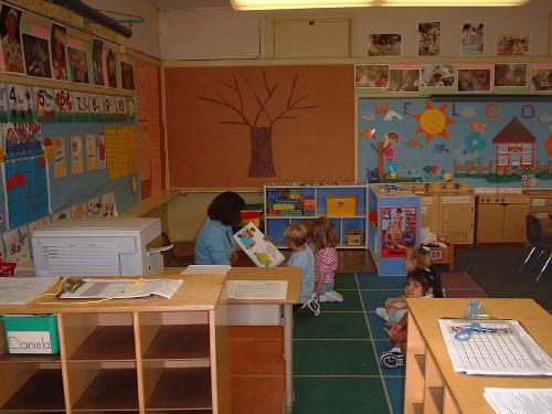 alsatia's first day at pre-k - the class .jpg 34.5K